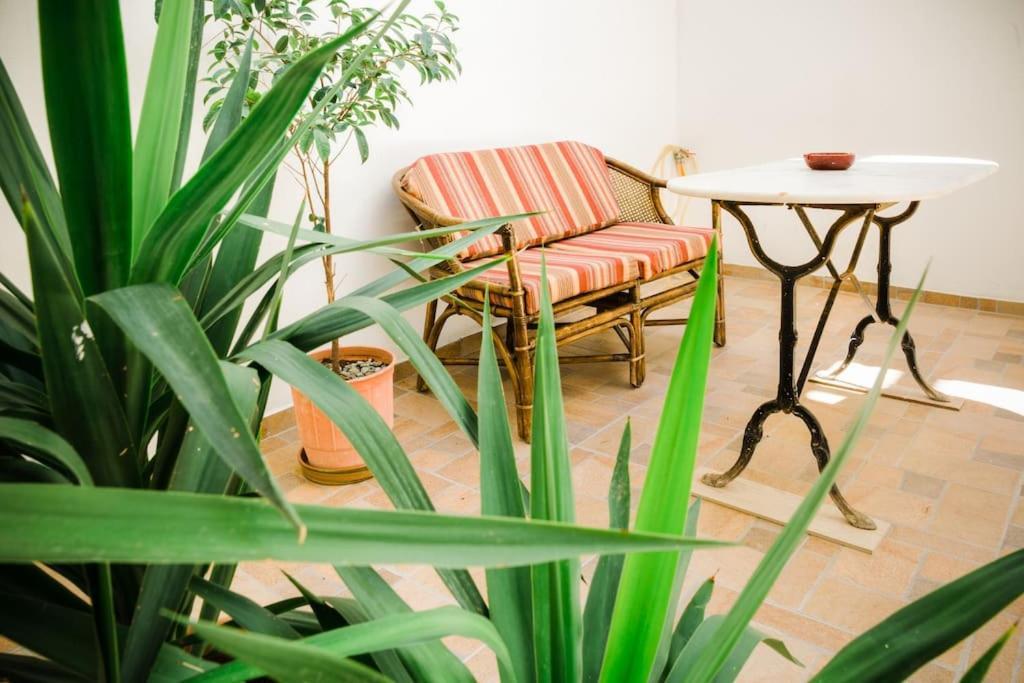Renovated, Open And Functional Old City House Heraklion  ภายนอก รูปภาพ