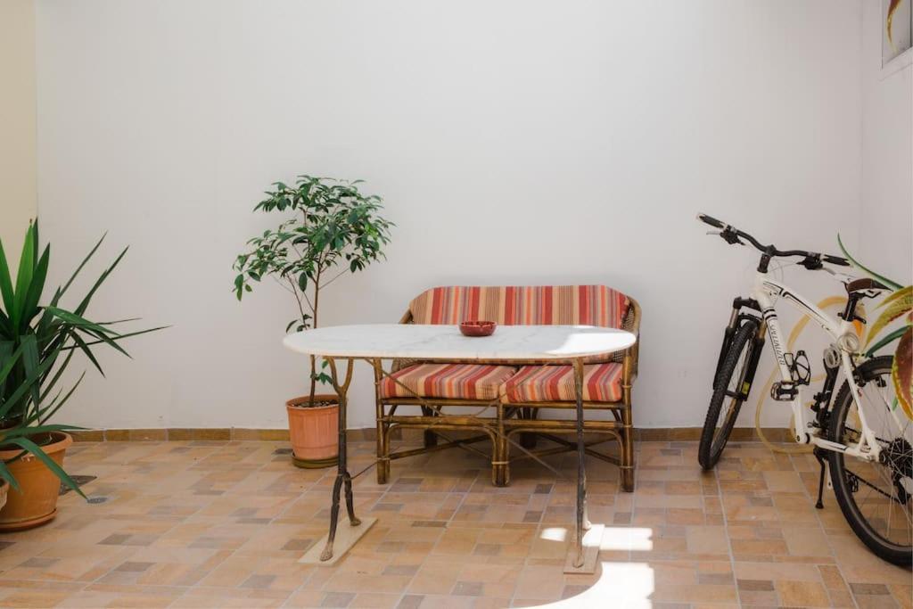 Renovated, Open And Functional Old City House Heraklion  ภายนอก รูปภาพ